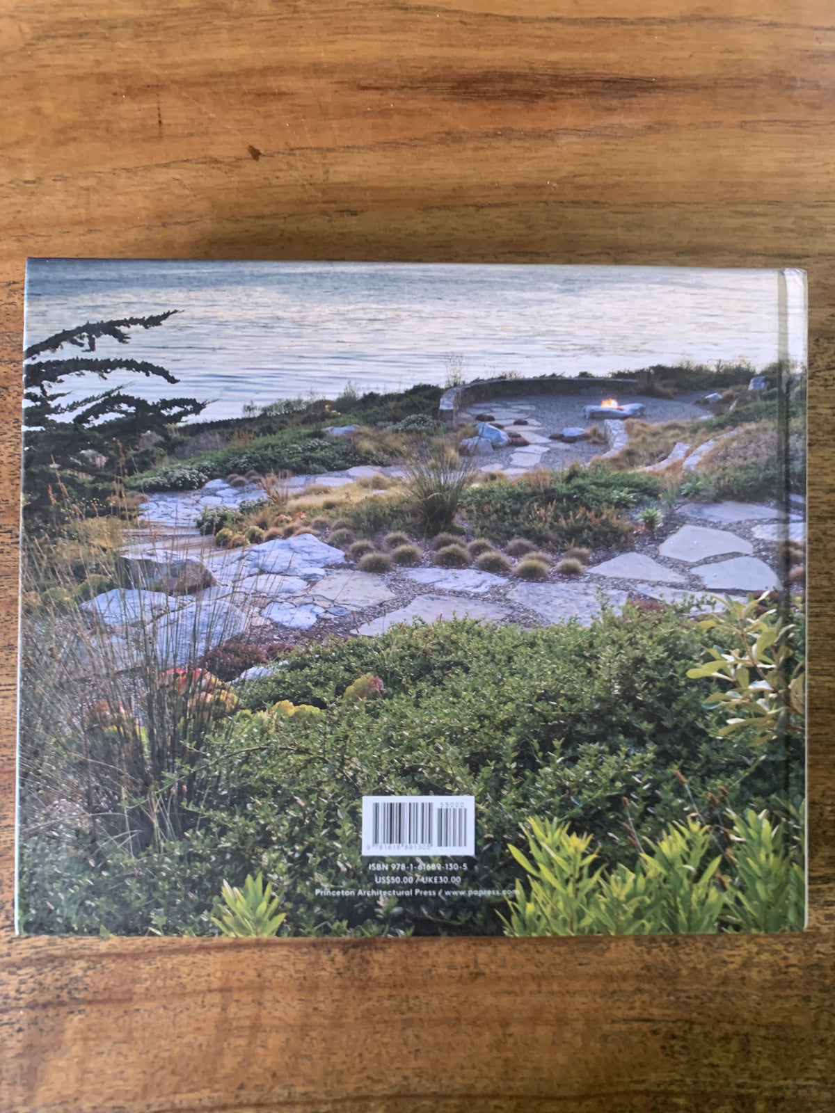 Landprints; The Landscape Design of Bernard Trainor — Heeger, Susan