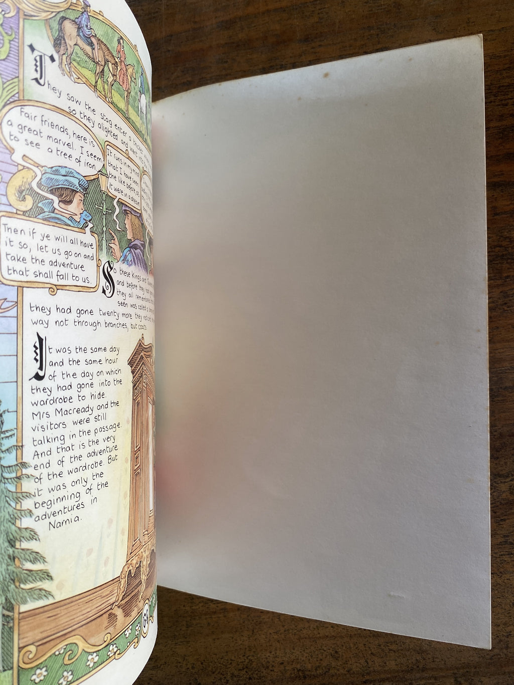 The Lion, the Witch and the Wardrobe — Lewis, C. S, abridged and illustrated by Lawrie, Robin